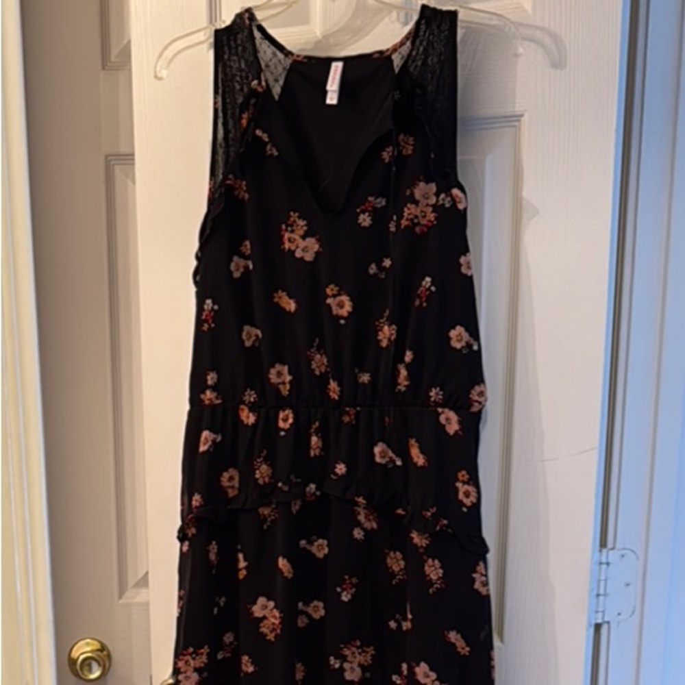 Floral Sleeveless Maxi Dress